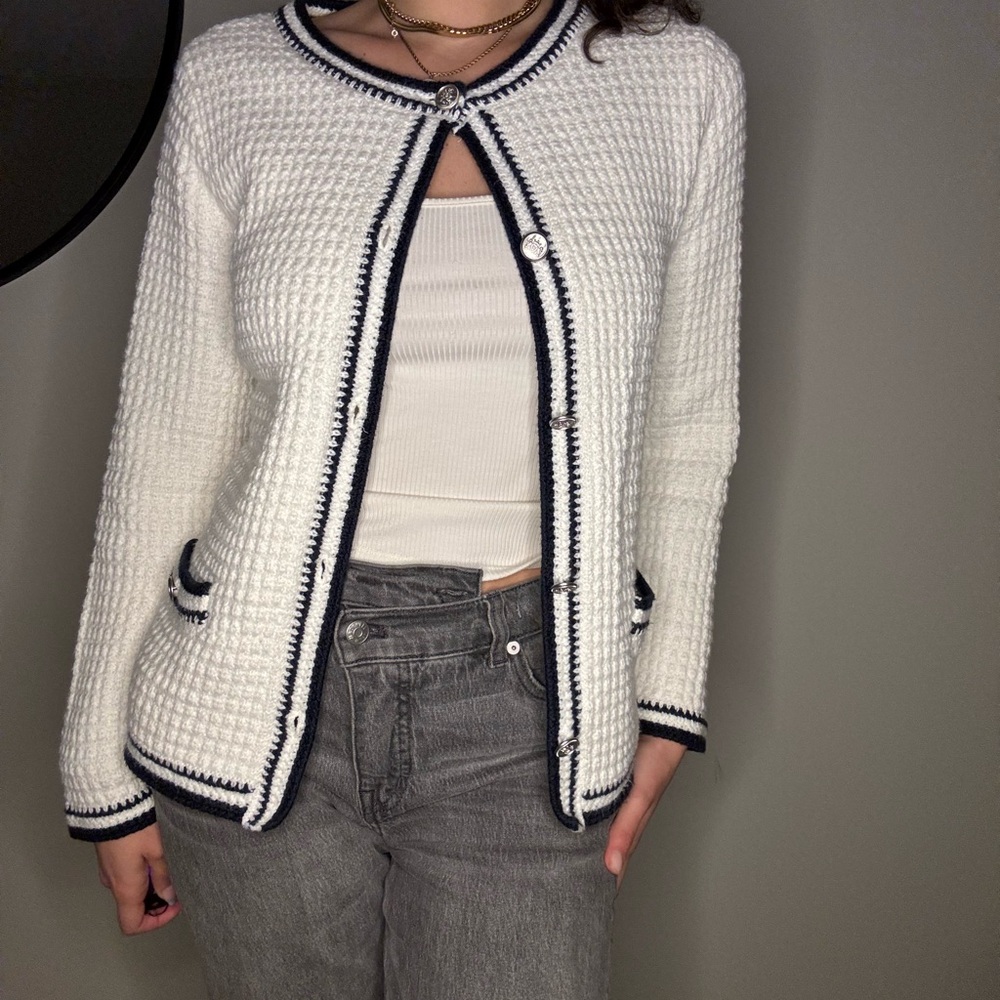 Women's White & Black Trim Sweater